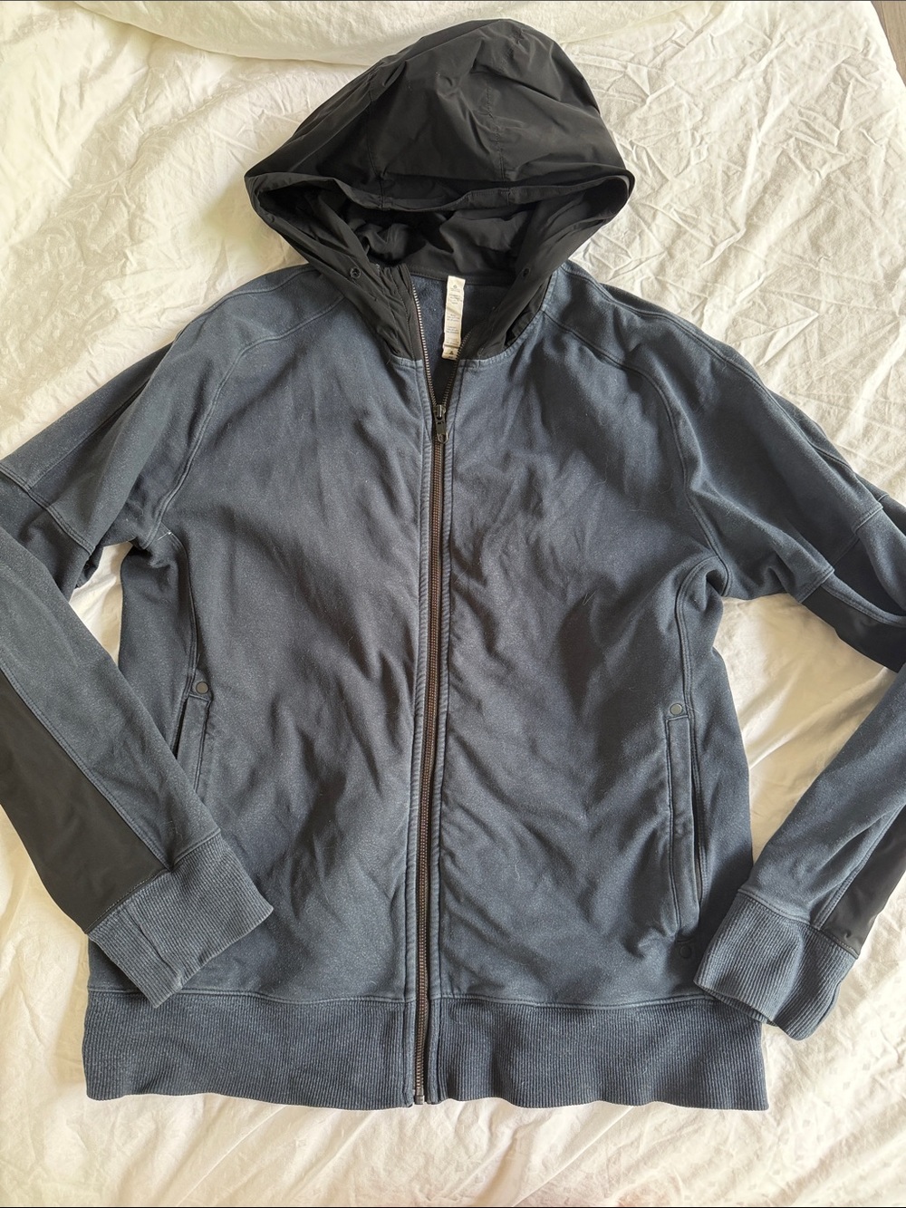 lululemon athletica Men's Lightweight Zip Hoodie - Charcoal Gray with Black Hood